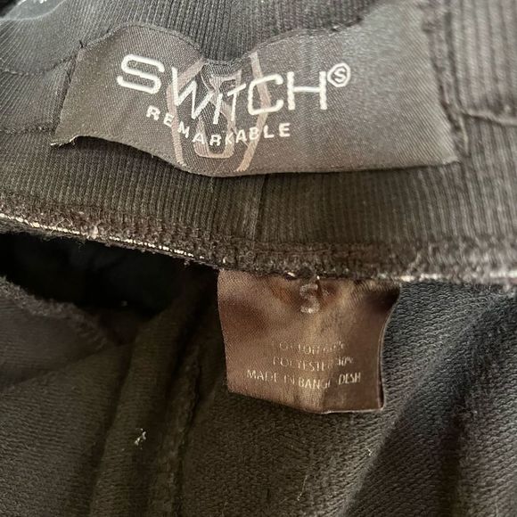 Men’s shorts - Picture 10 of 13